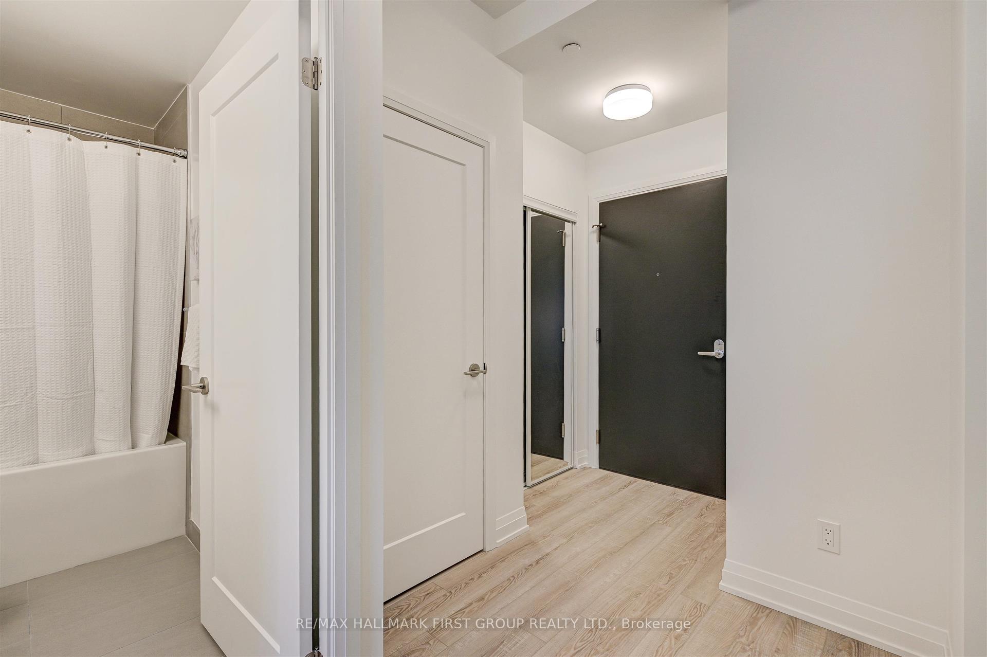 Photo 6 of Unit 1017, 286 Main Street, Toronto, East End-Danforth — HOMEH