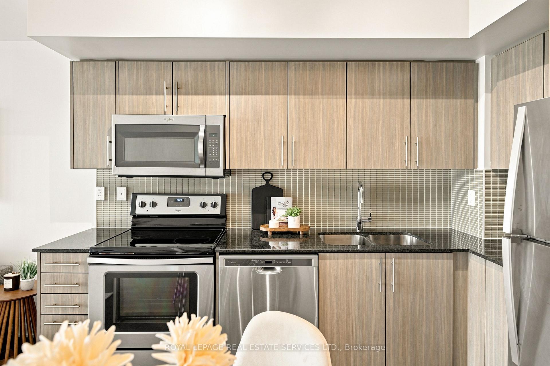 Photo 4 of 55 Speers Road, Oakville, Central — HOMEH
