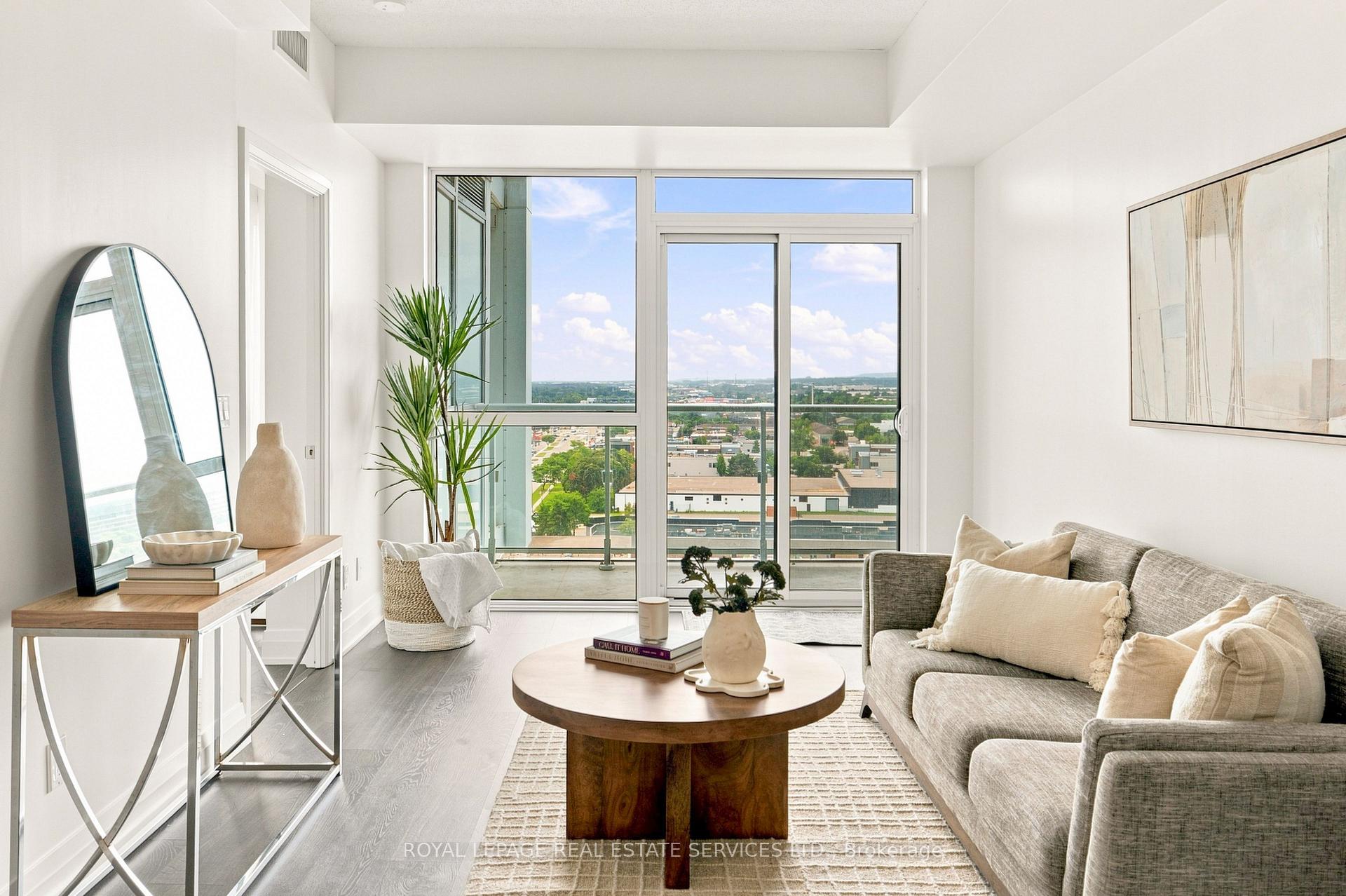 Photo 6 of 55 Speers Road, Oakville, Central — HOMEH