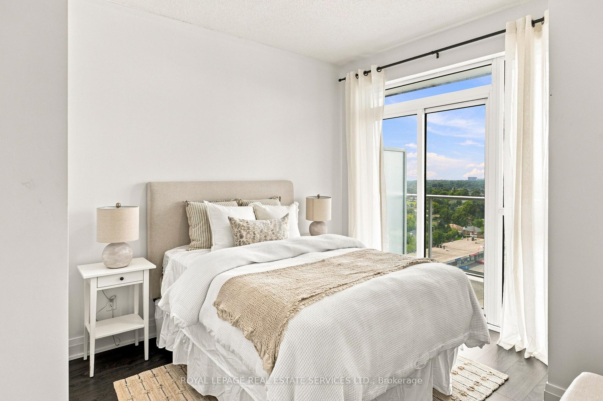 Photo 9 of 55 Speers Road, Oakville, Central — HOMEH