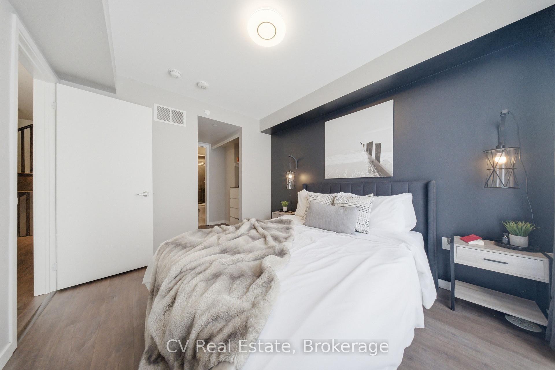 Photo 4 of Unit 104, 500 Alex Gardner Circle, Aurora, Aurora Village — HOMEH