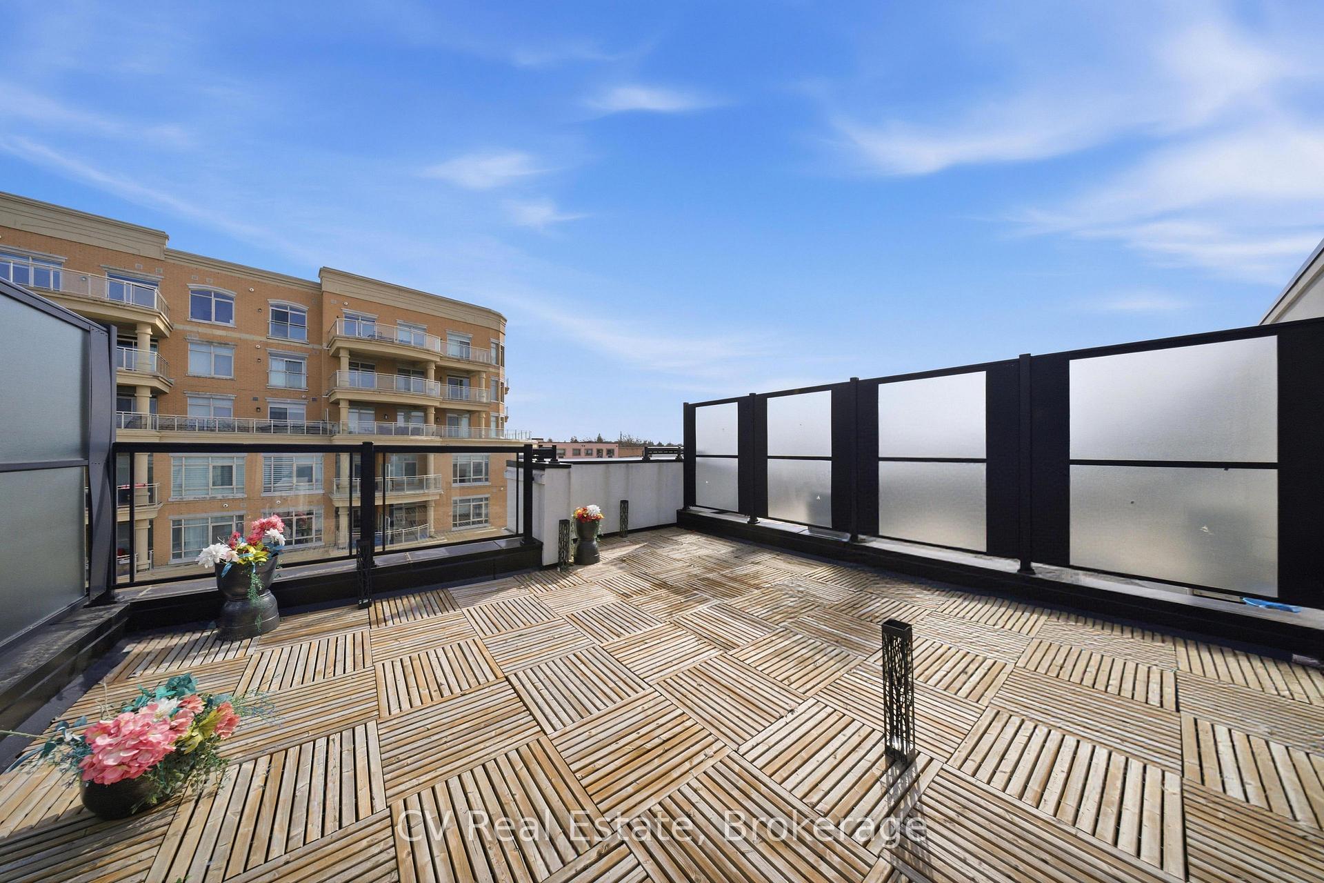 Photo 5 of Unit 104, 500 Alex Gardner Circle, Aurora, Aurora Village — HOMEH