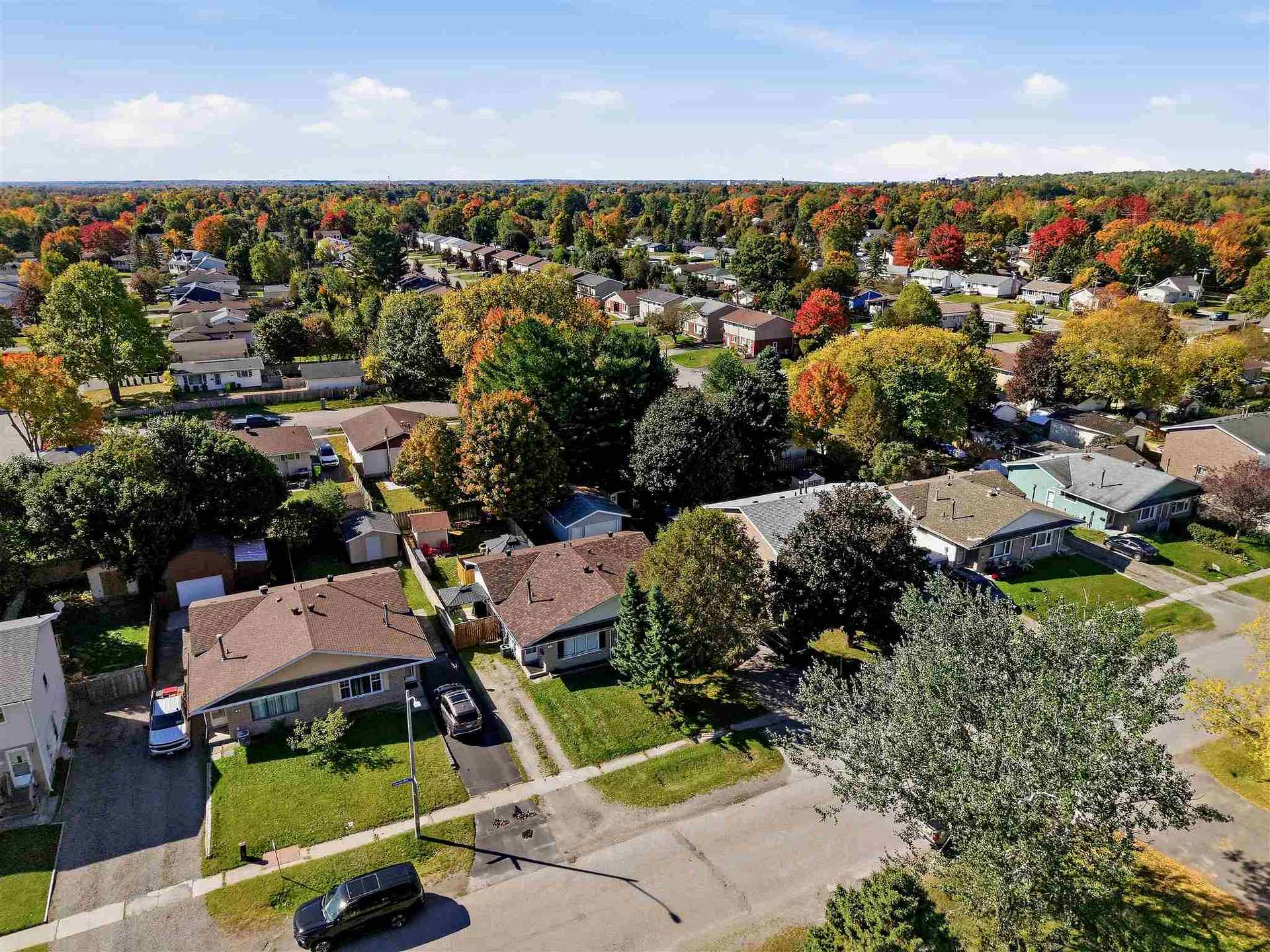 Photo 2 of 43 Jemmette Street, Sault Ste Marie, Ward 1 — HOMEH