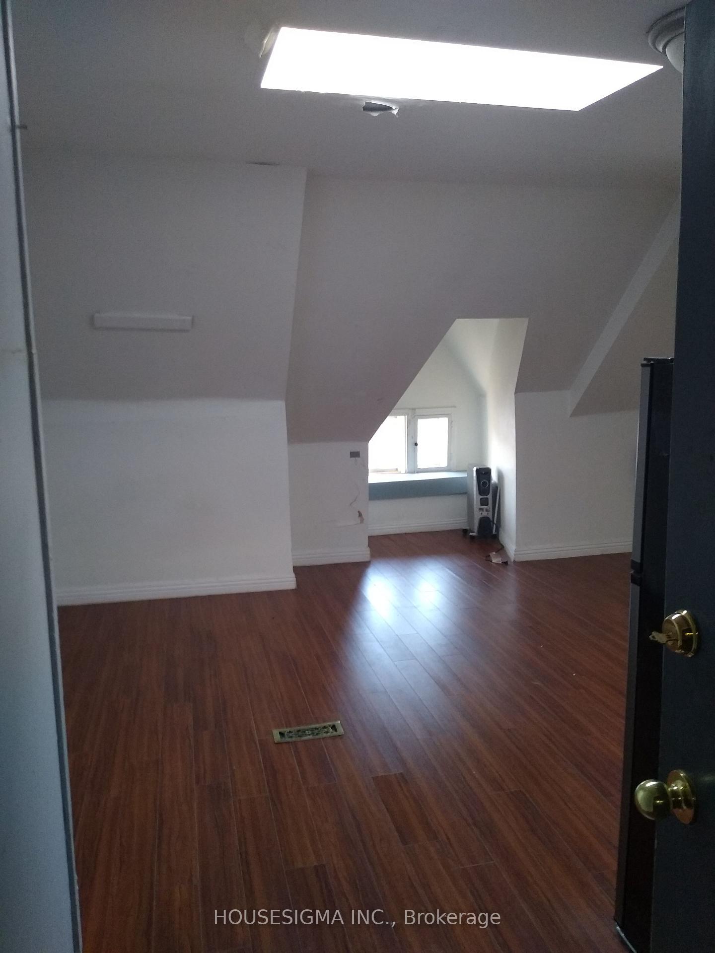 Photo 16 of 888 Dundas Street E, Toronto, South Riverdale — HOMEH