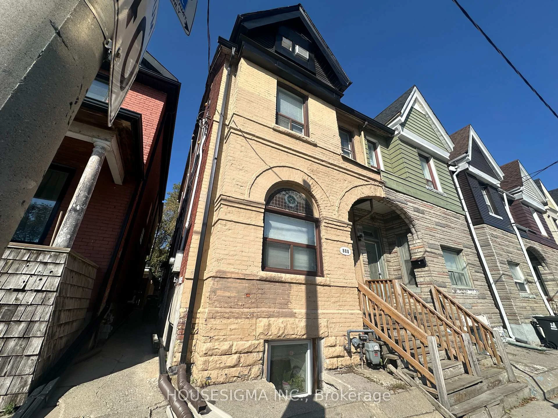 Photo 2 of 888 Dundas Street E, Toronto, South Riverdale — HOMEH