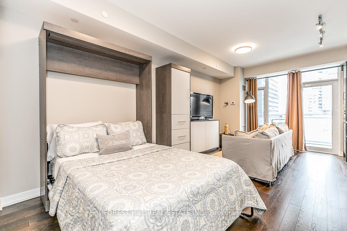 Photo 8 of Unit 1003, 21 Widmer Street, Toronto, Waterfront Communities — HOMEH