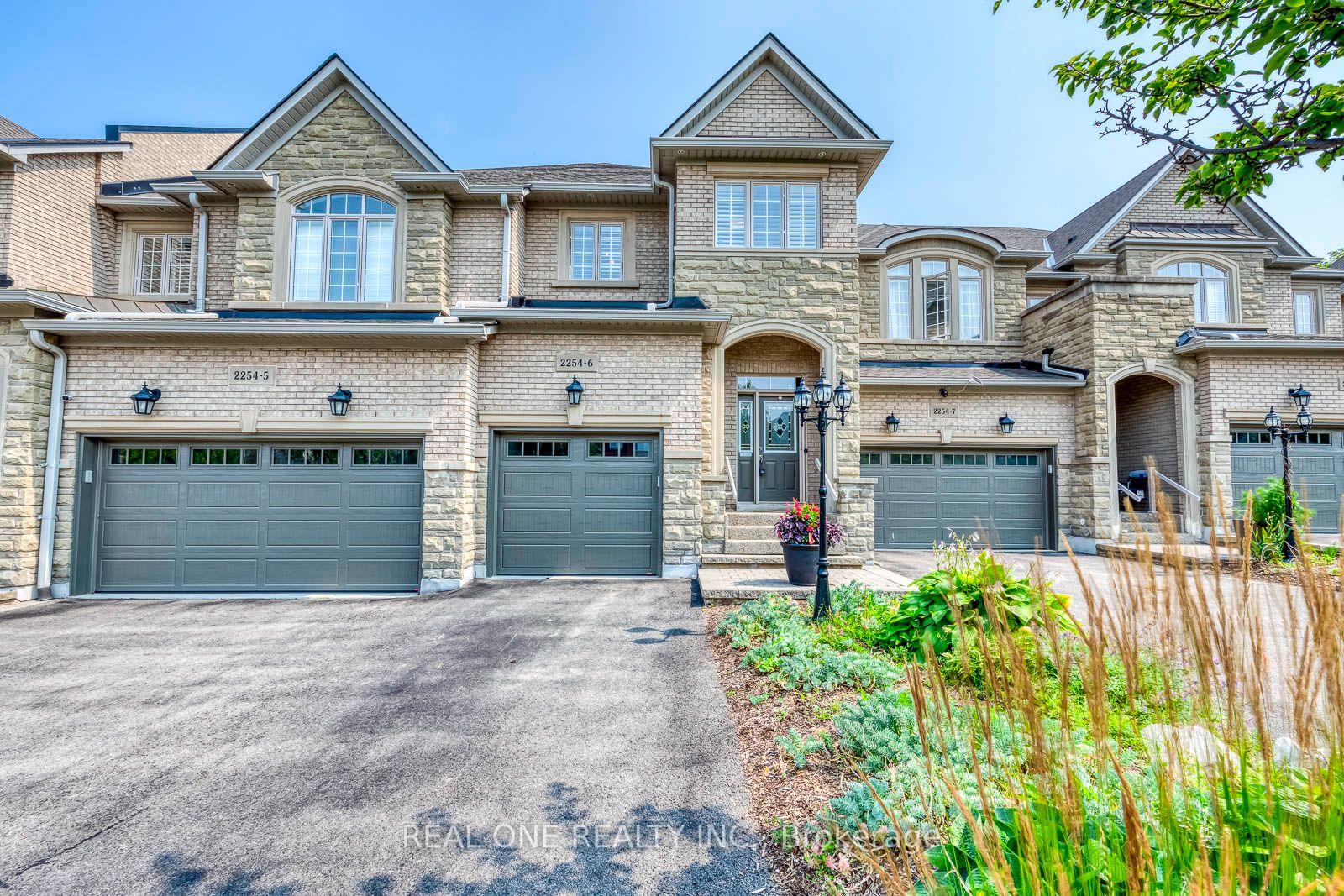 Photo 2 of Unit 6, 2254 Rockingham Drive, Oakville, Joshua Creek — HOMEH