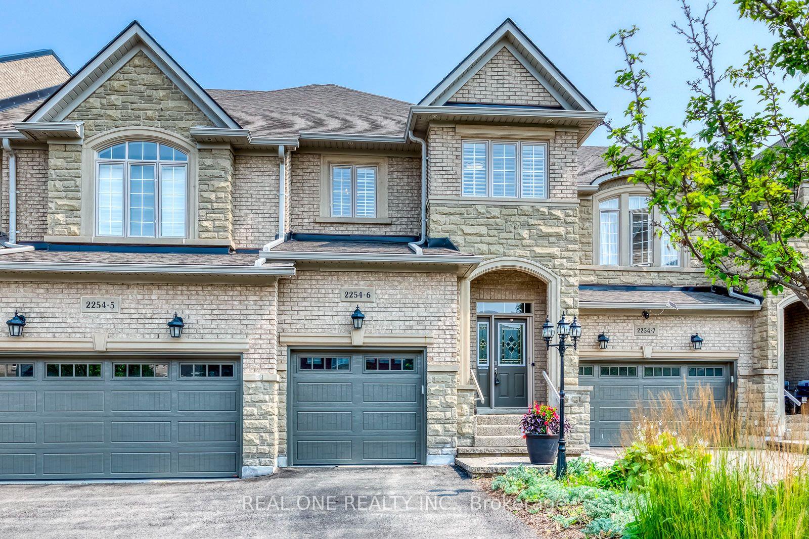 Photo 3 of Unit 6, 2254 Rockingham Drive, Oakville, Joshua Creek — HOMEH