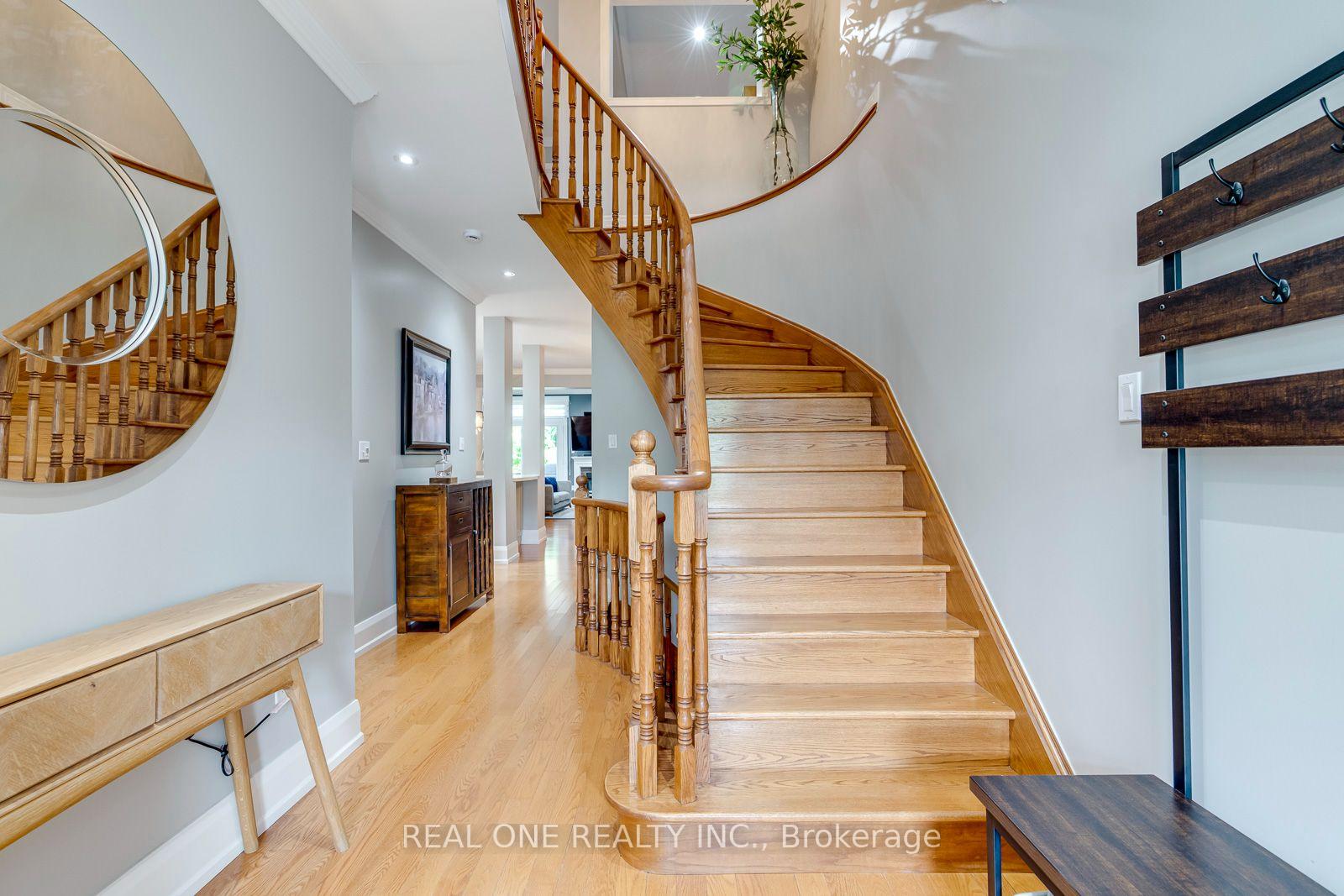 Photo 25 of Unit 6, 2254 Rockingham Drive, Oakville, Joshua Creek — HOMEH