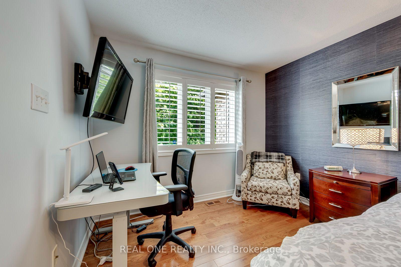 Photo 29 of Unit 6, 2254 Rockingham Drive, Oakville, Joshua Creek — HOMEH