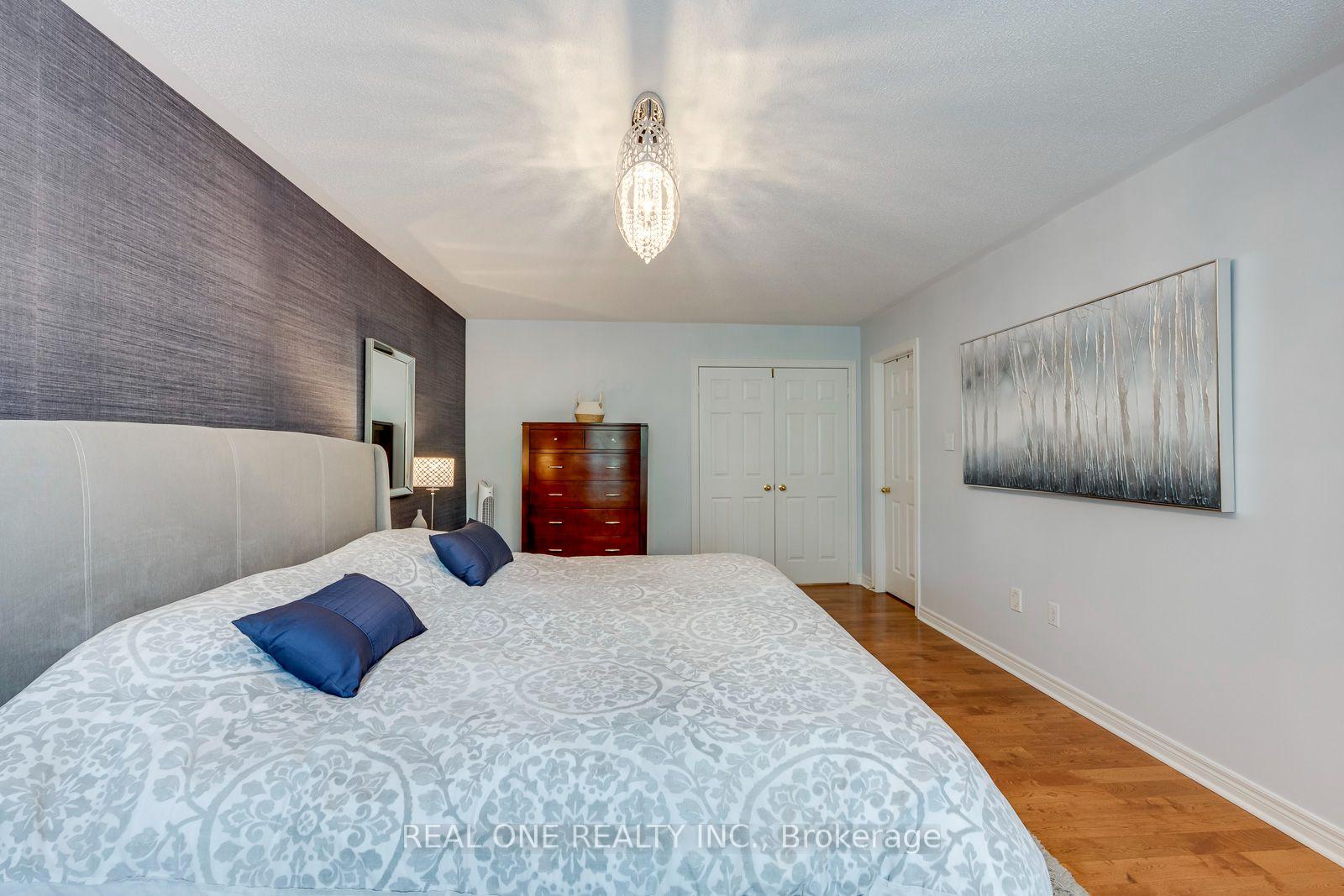 Photo 30 of Unit 6, 2254 Rockingham Drive, Oakville, Joshua Creek — HOMEH