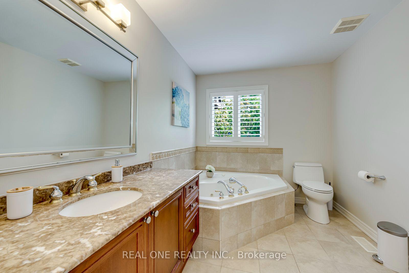 Photo 32 of Unit 6, 2254 Rockingham Drive, Oakville, Joshua Creek — HOMEH