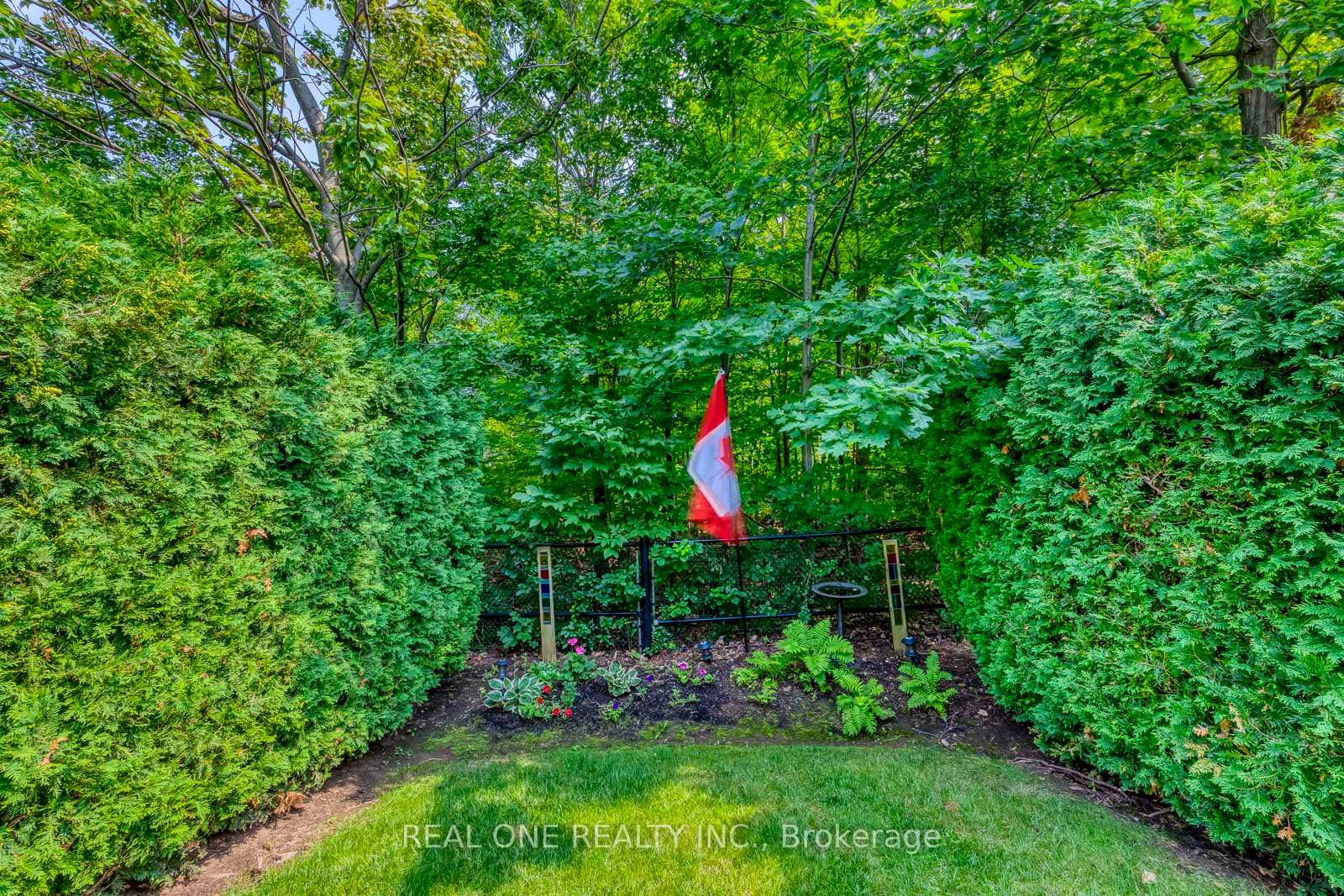 Photo 46 of Unit 6, 2254 Rockingham Drive, Oakville, Joshua Creek — HOMEH