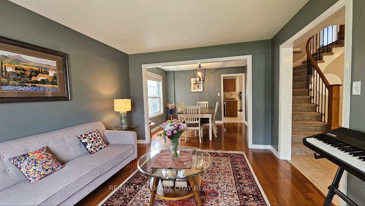 Photo 12 of 53 Livia Herman Way, Barrie, East Bayfield — HOMEH