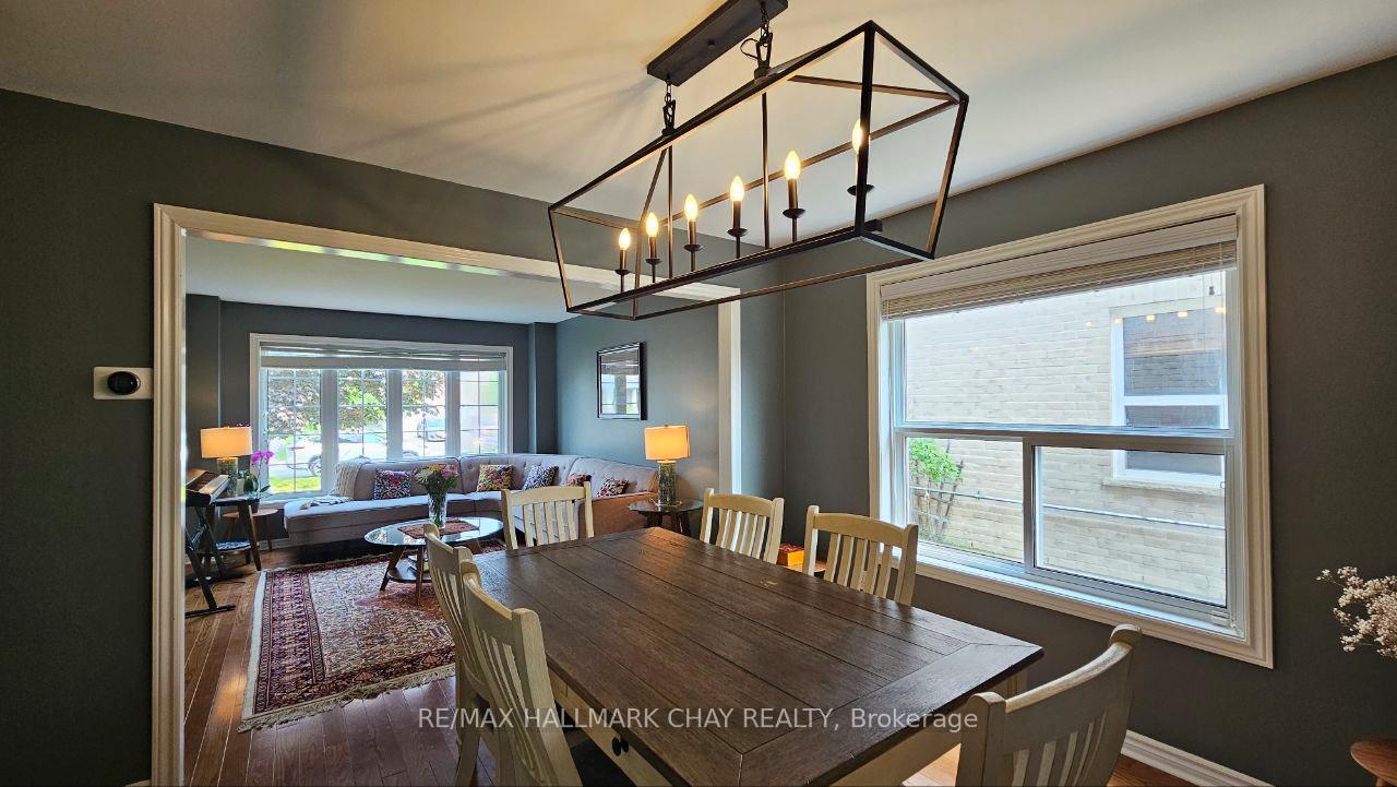 Photo 13 of 53 Livia Herman Way, Barrie, East Bayfield — HOMEH