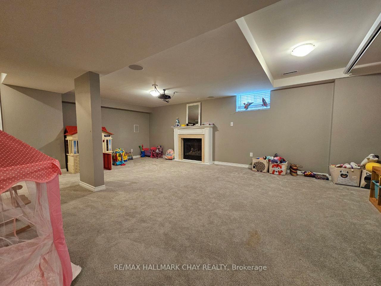 Photo 34 of 53 Livia Herman Way, Barrie, East Bayfield — HOMEH