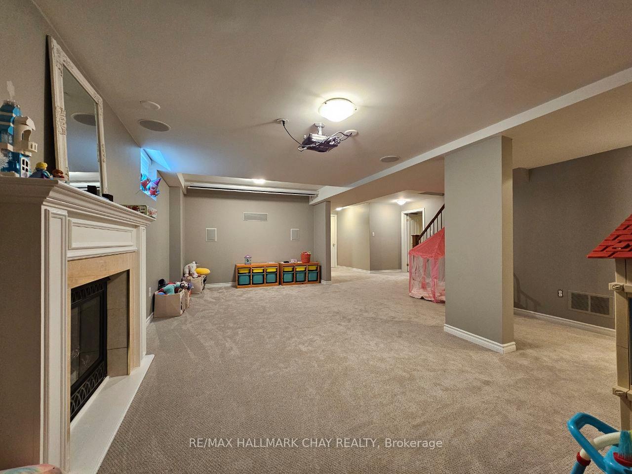 Photo 35 of 53 Livia Herman Way, Barrie, East Bayfield — HOMEH