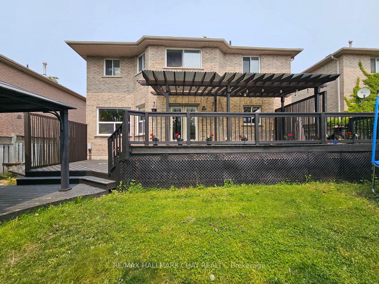 Photo 45 of 53 Livia Herman Way, Barrie, East Bayfield — HOMEH