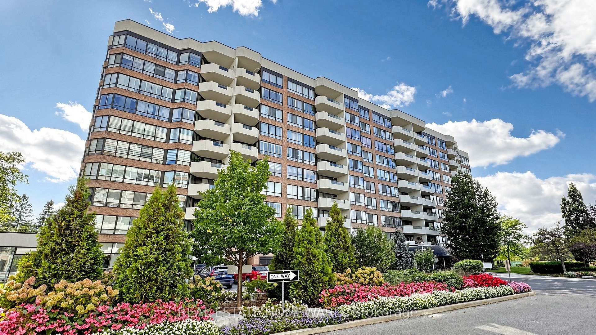 Photo 2 of Unit 604, 55 Austin Drive, Markham, Markville — HOMEH