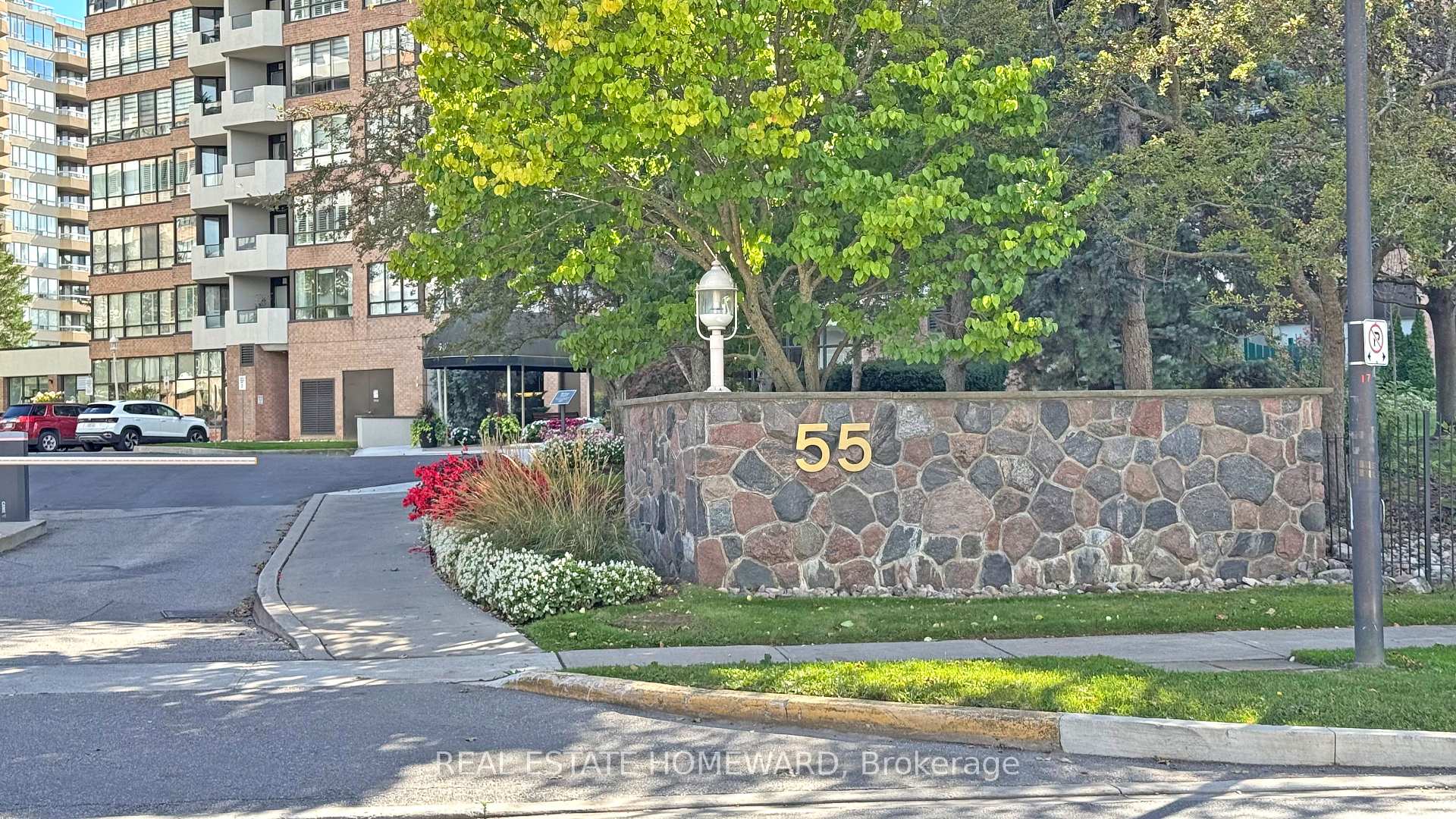 Photo 5 of Unit 604, 55 Austin Drive, Markham, Markville — HOMEH
