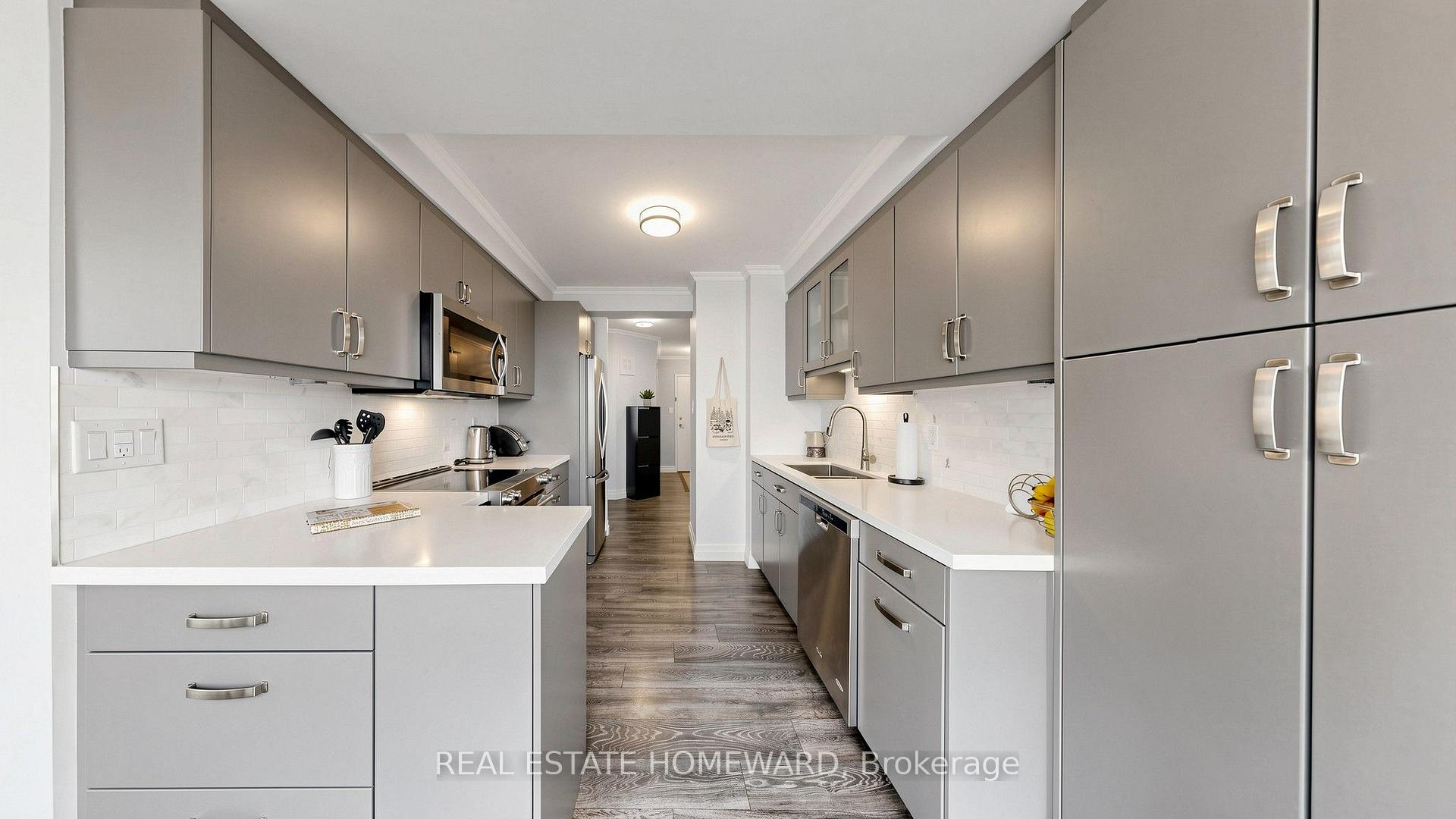 Photo 13 of Unit 604, 55 Austin Drive, Markham, Markville — HOMEH