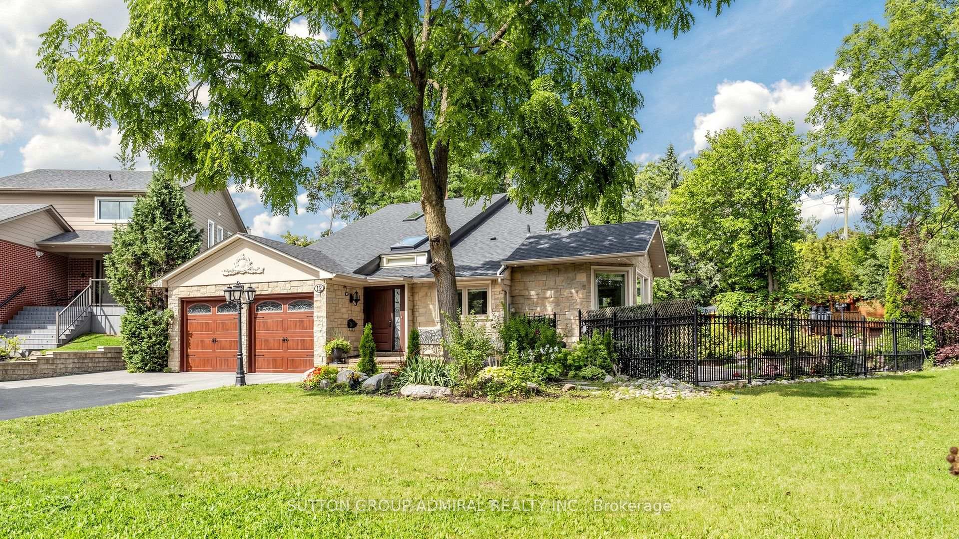 Photo 3 of 12 Saunders Lane, Markham, Aileen-Willowbrook — HOMEH