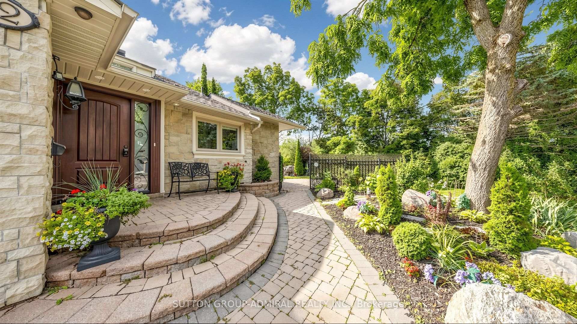 Photo 5 of 12 Saunders Lane, Markham, Aileen-Willowbrook — HOMEH