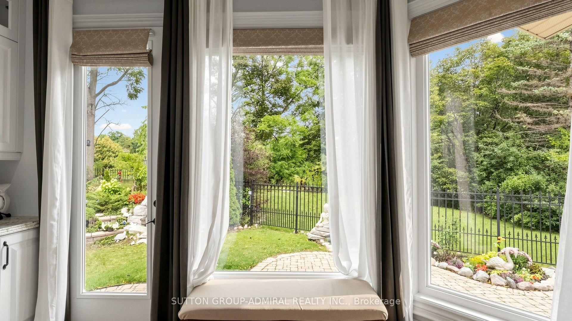 Photo 14 of 12 Saunders Lane, Markham, Aileen-Willowbrook — HOMEH