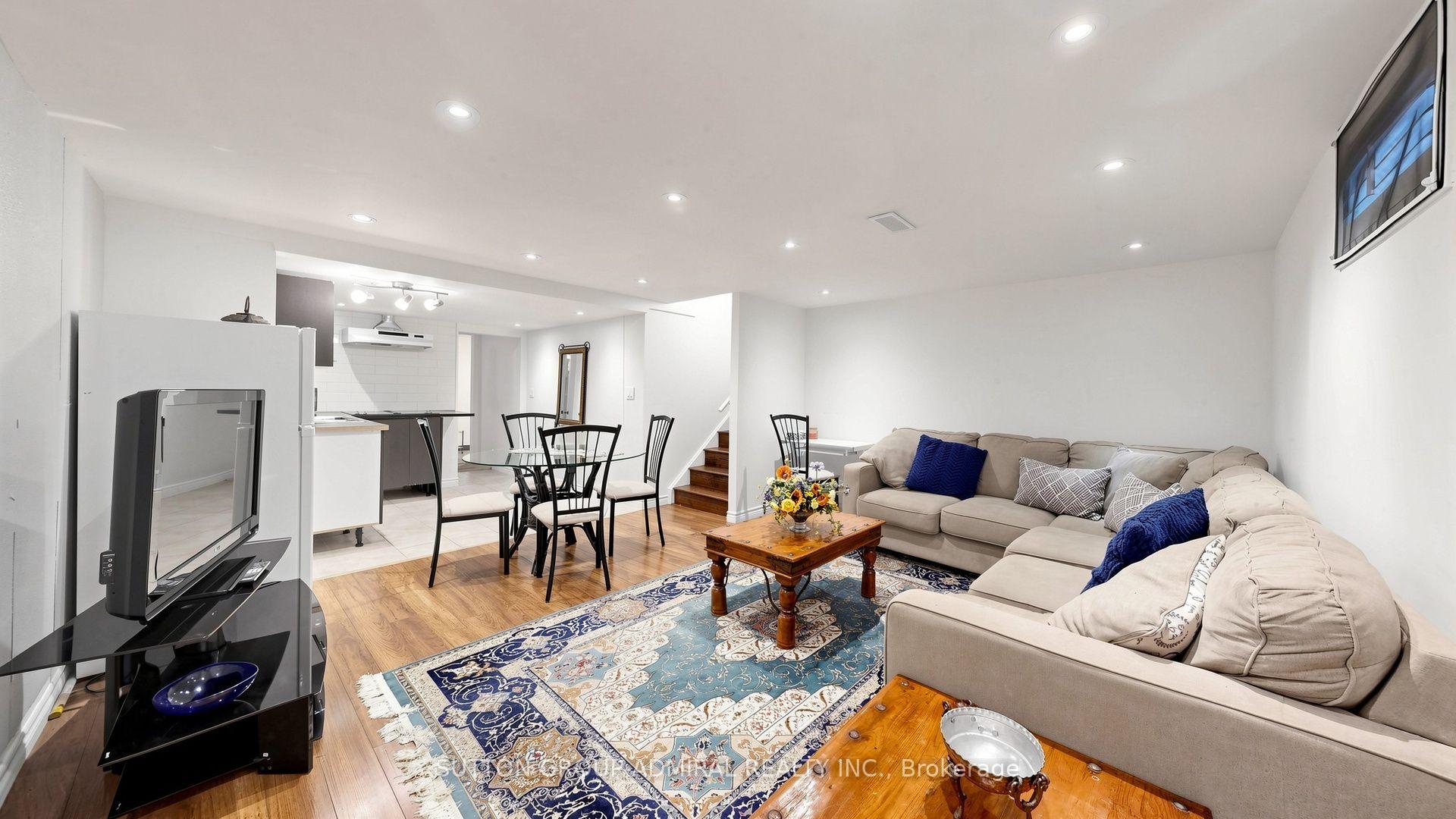 Photo 30 of 12 Saunders Lane, Markham, Aileen-Willowbrook — HOMEH