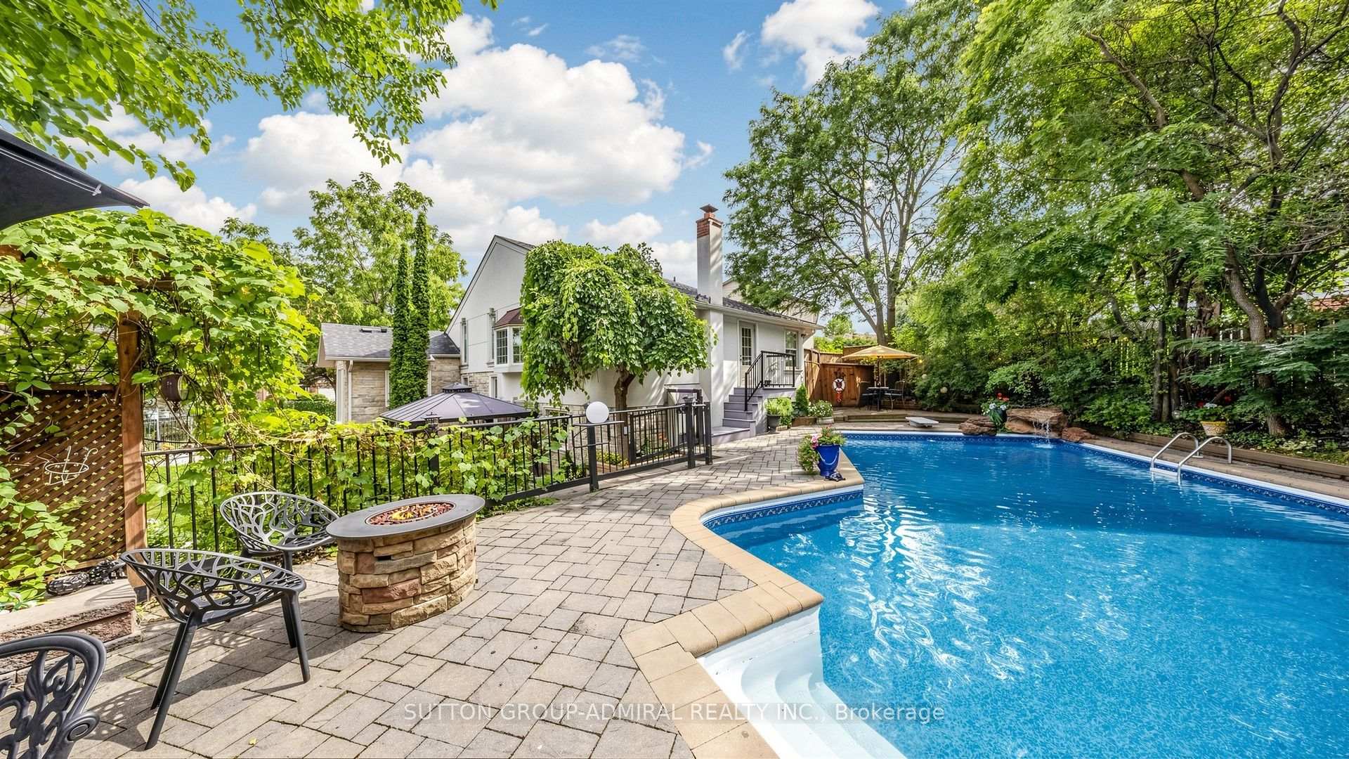 Photo 35 of 12 Saunders Lane, Markham, Aileen-Willowbrook — HOMEH