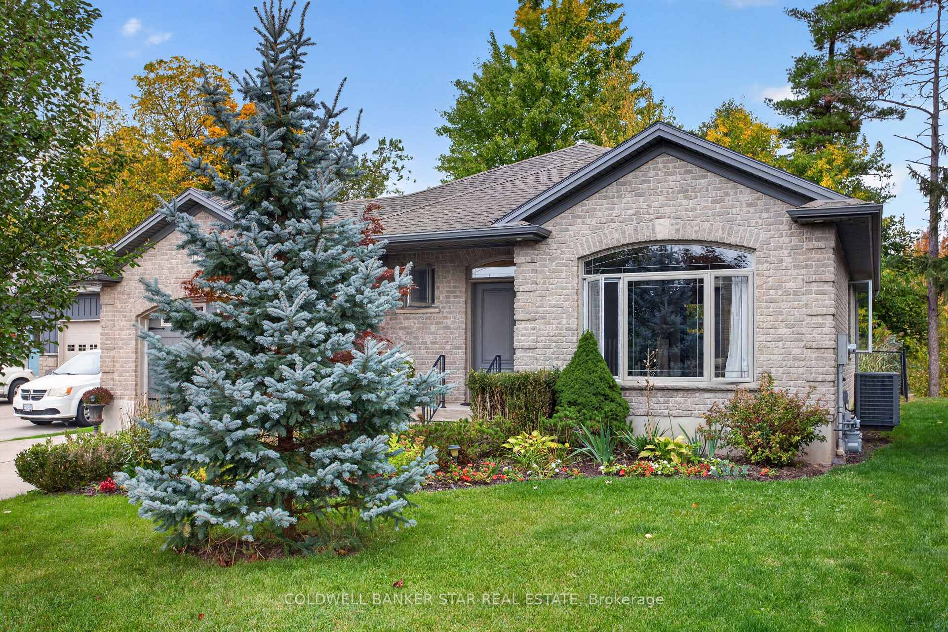 Photo 3 of 63 Treadwell Street, Aylmer — HOMEH