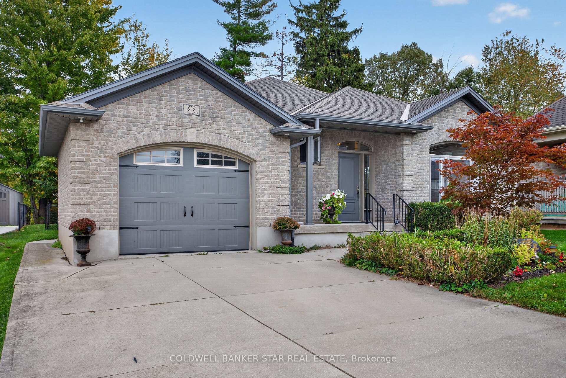 Photo 4 of 63 Treadwell Street, Aylmer — HOMEH