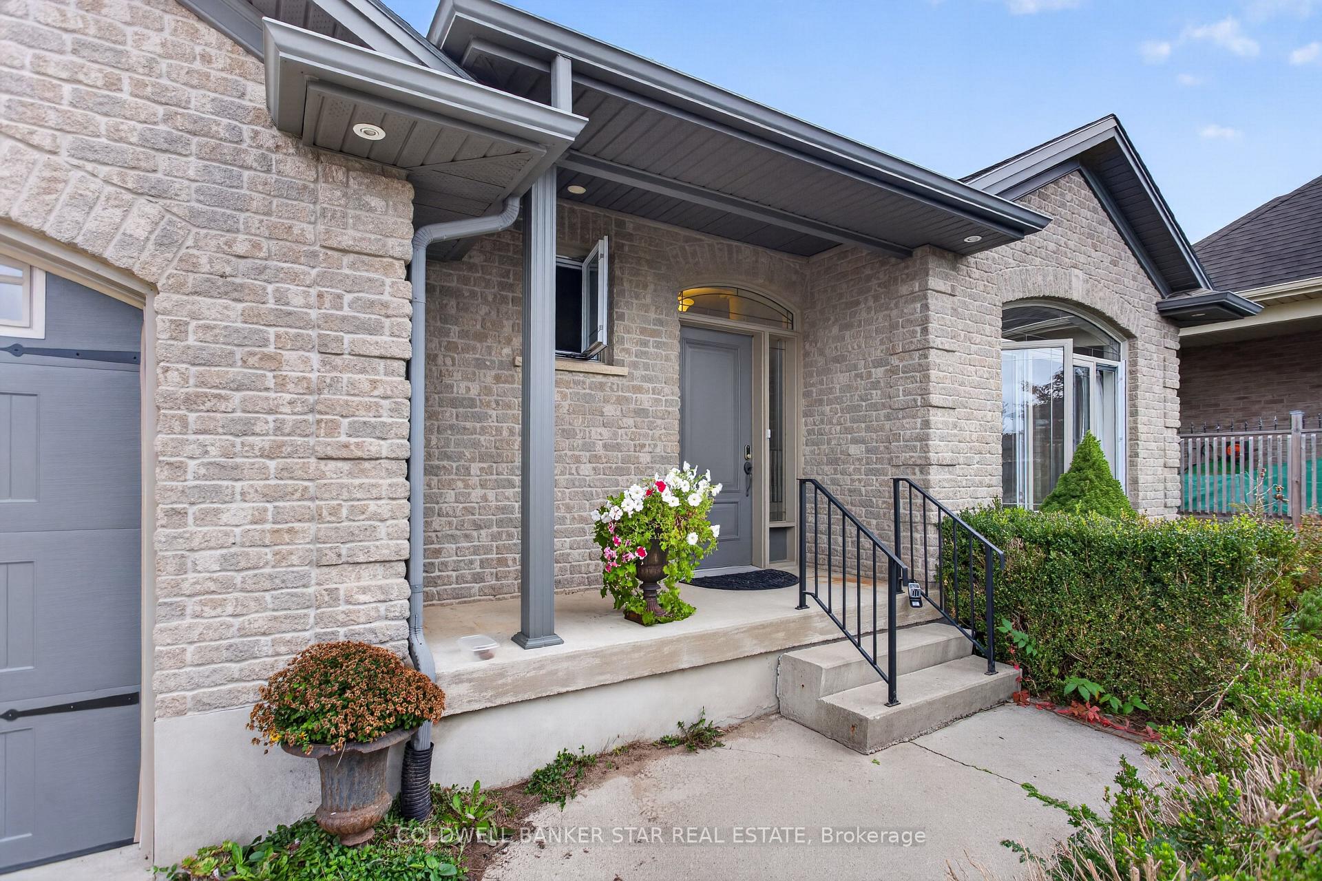 Photo 5 of 63 Treadwell Street, Aylmer — HOMEH