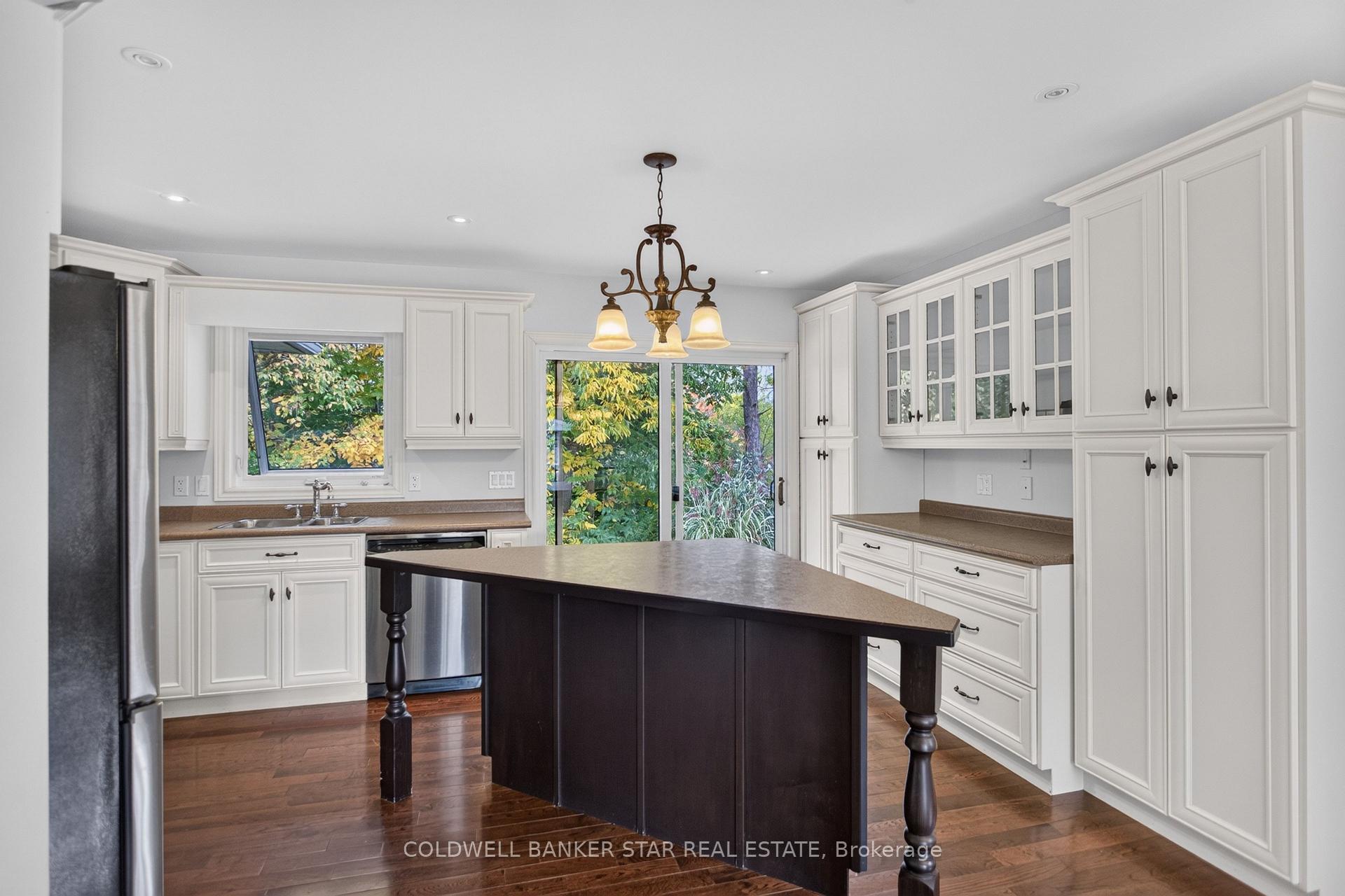 Photo 14 of 63 Treadwell Street, Aylmer — HOMEH