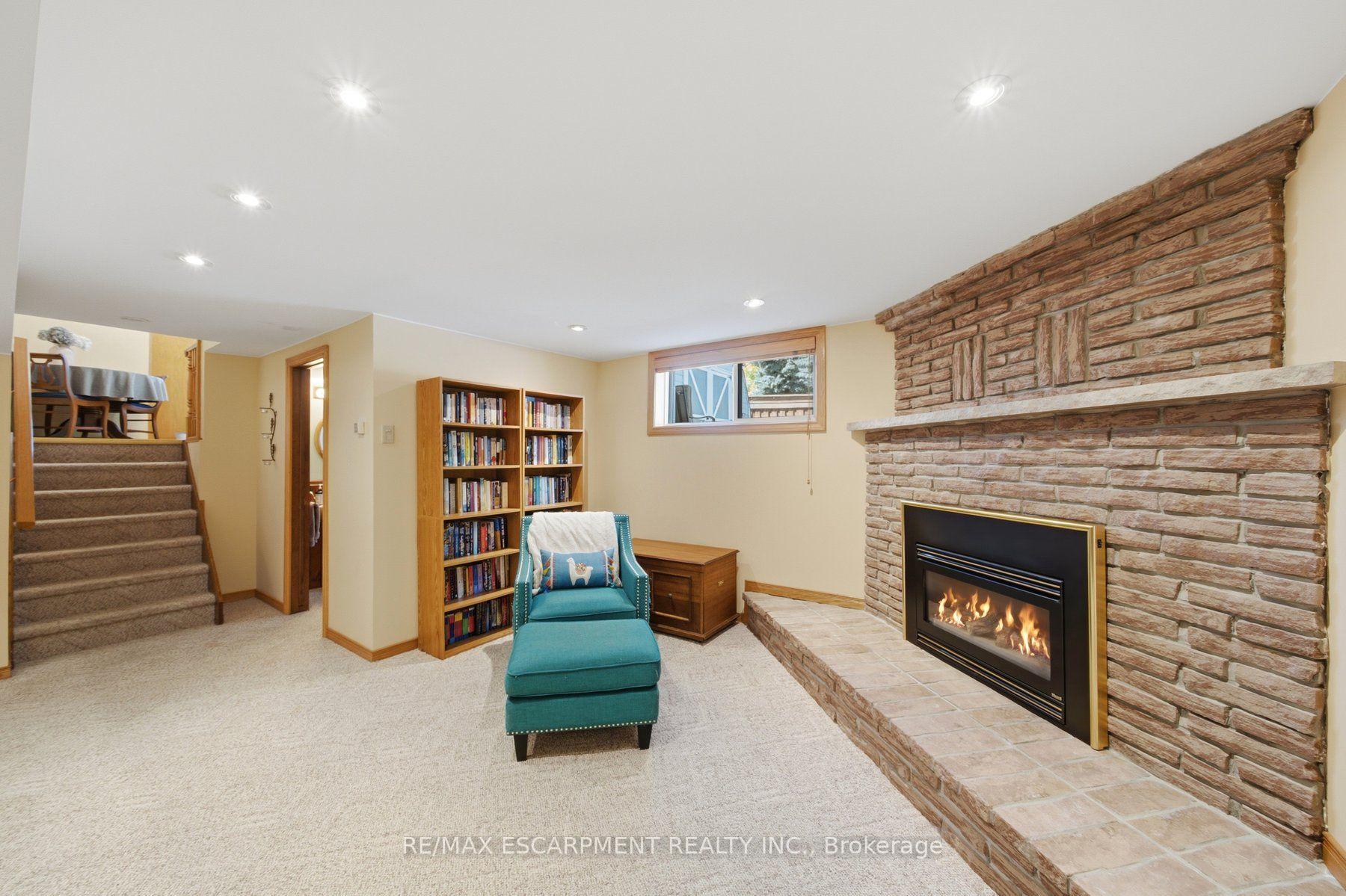 Photo 25 of 16 Redwood Court, Hamilton, Stoney Creek — HOMEH