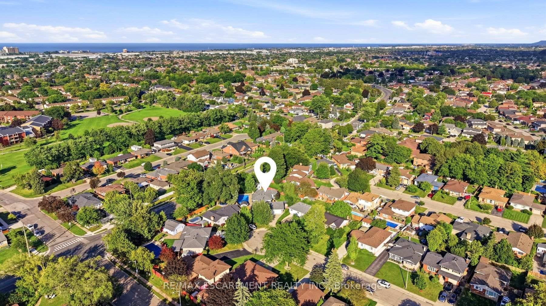 Photo 42 of 16 Redwood Court, Hamilton, Stoney Creek — HOMEH