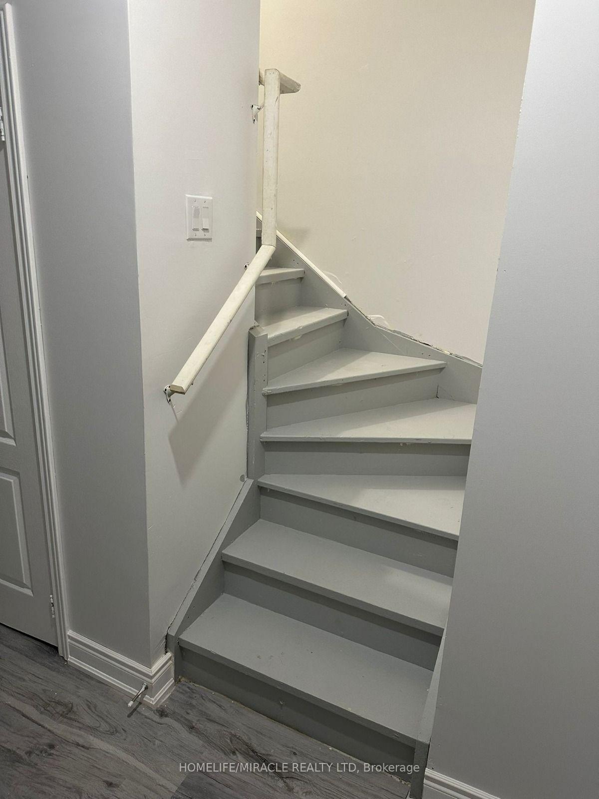Photo 2 of Unit Basement, 40 Eastman Drive, Brampton, Credit Valley — HOMEH