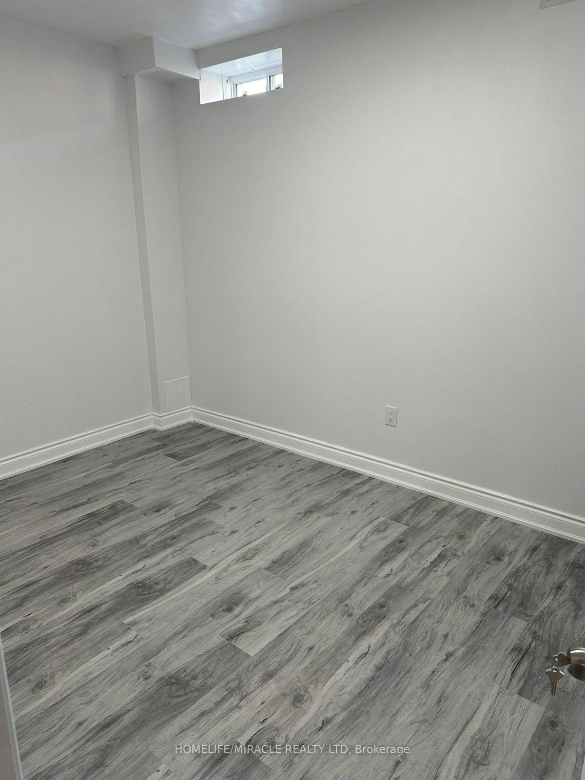 Photo 5 of Unit Basement, 40 Eastman Drive, Brampton, Credit Valley — HOMEH