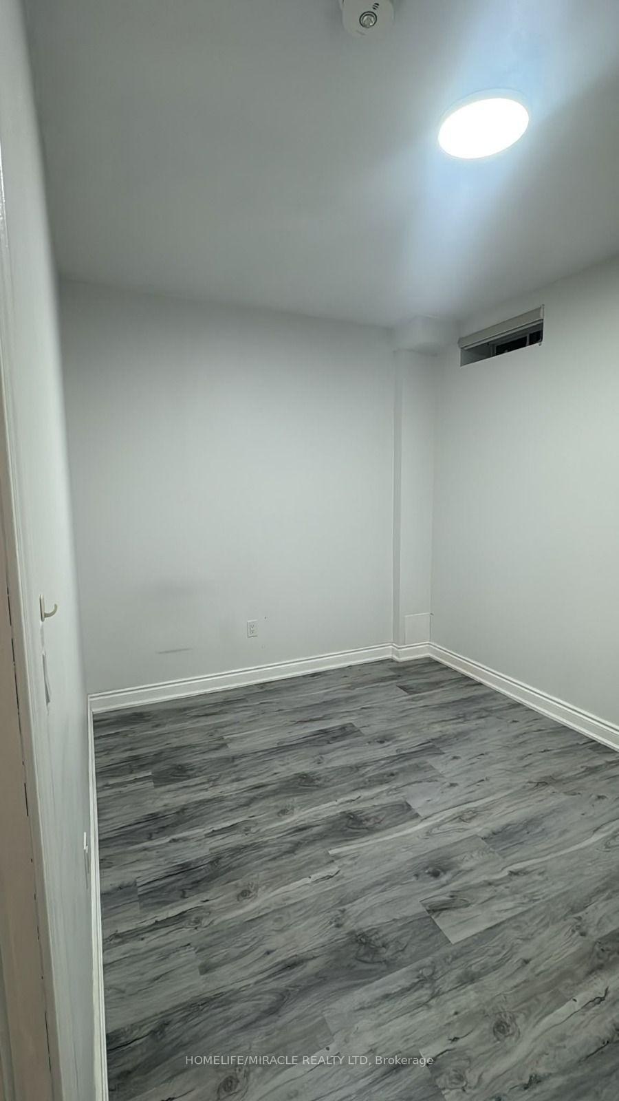 Photo 11 of Unit Basement, 40 Eastman Drive, Brampton, Credit Valley — HOMEH