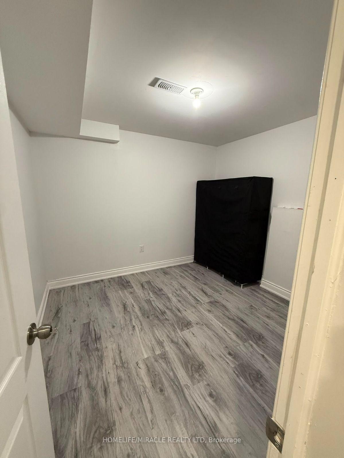 Photo 15 of Unit Basement, 40 Eastman Drive, Brampton, Credit Valley — HOMEH