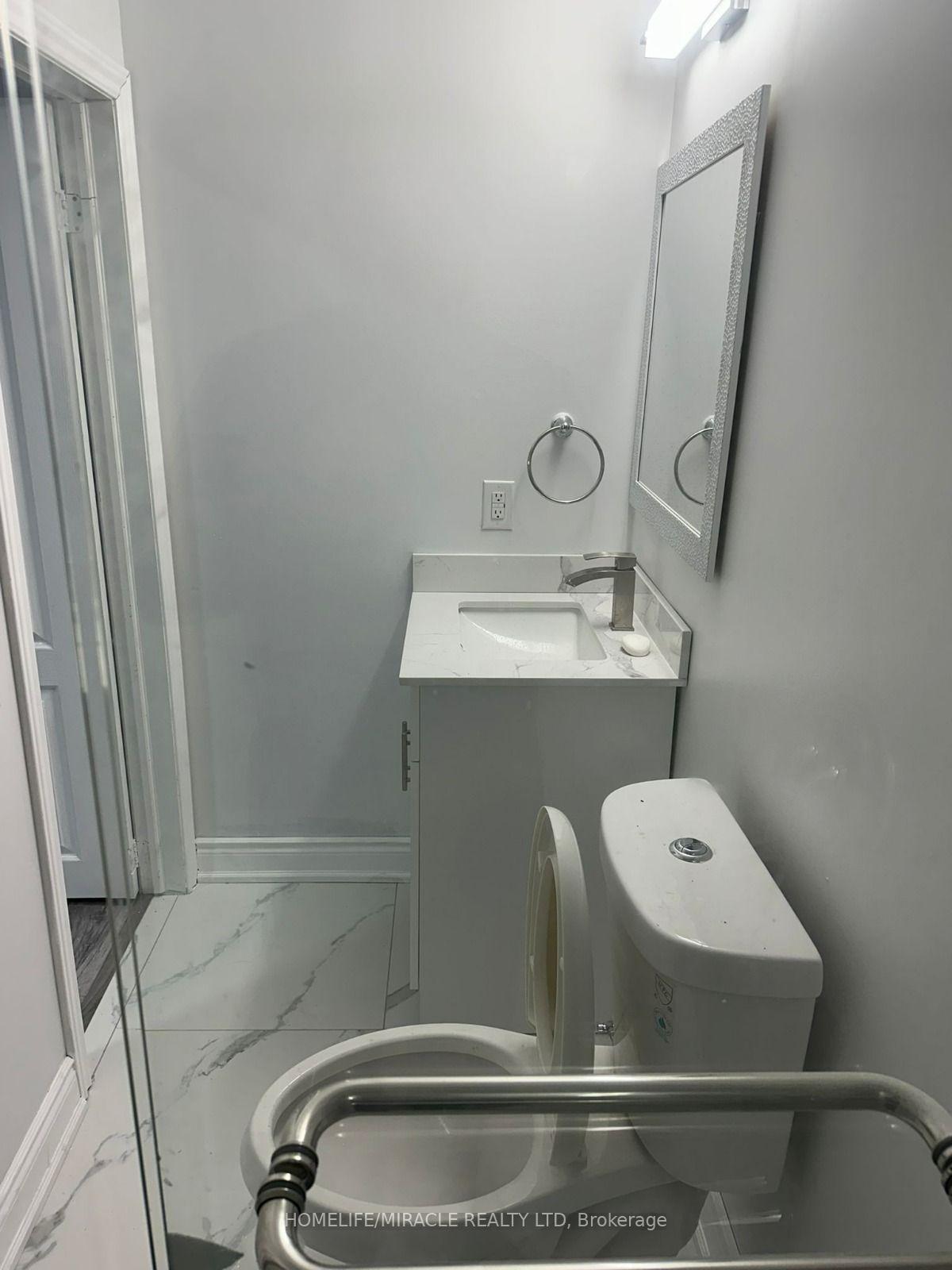 Photo 23 of Unit Basement, 40 Eastman Drive, Brampton, Credit Valley — HOMEH