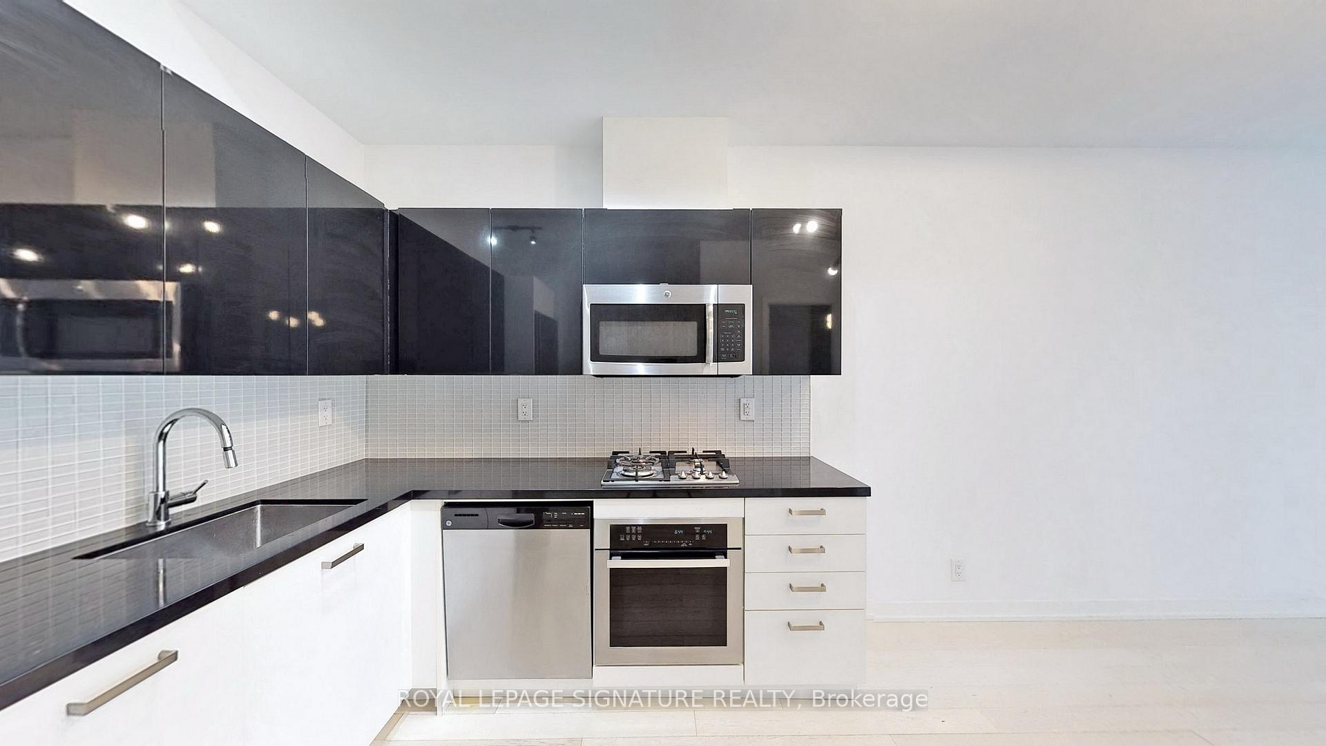 Photo 2 of Unit 203, 39 Brant Street, Toronto, Waterfront Communities — HOMEH