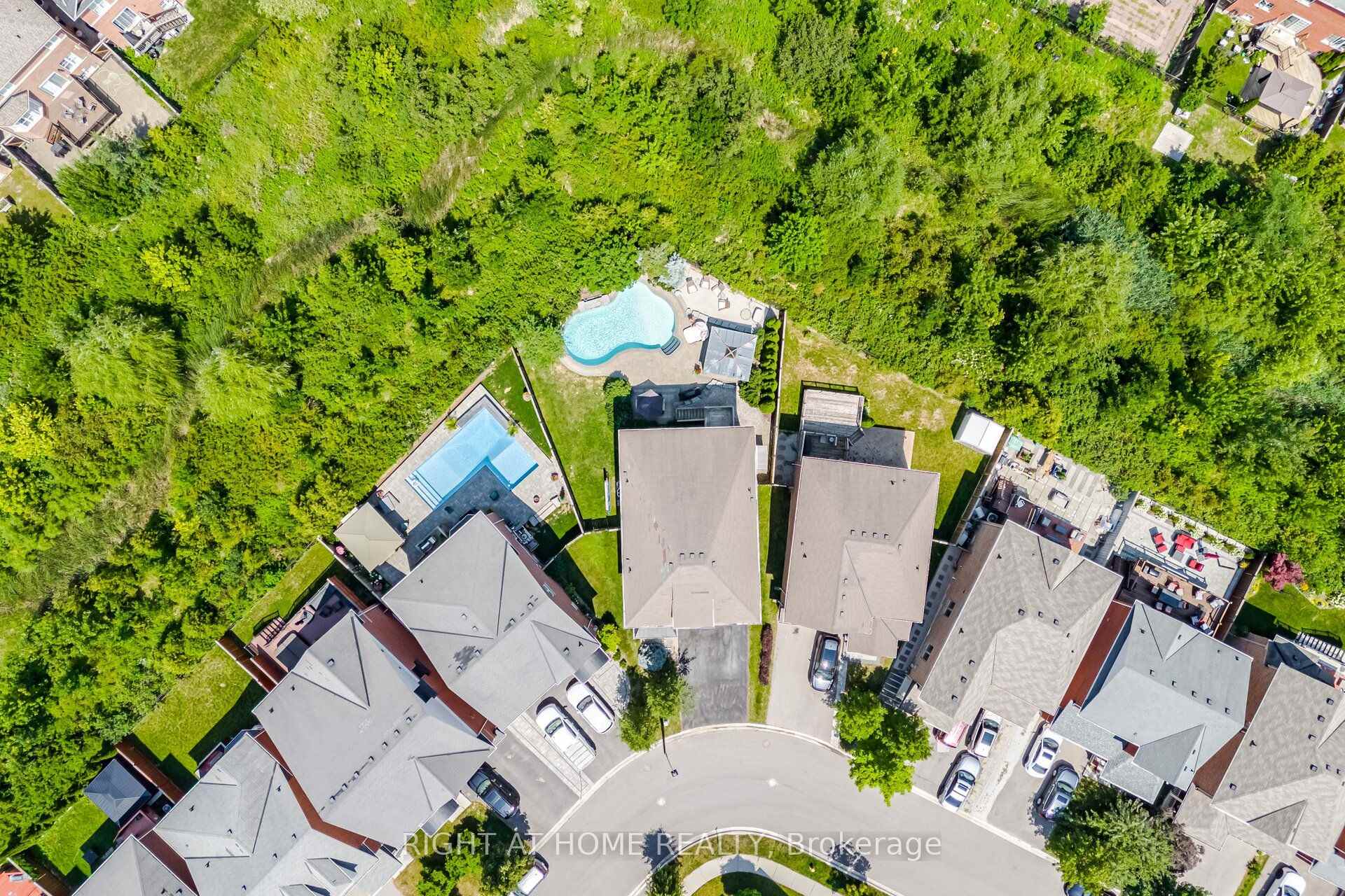 Photo 4 of 420 Nairn Circle, Milton, Scott — HOMEH