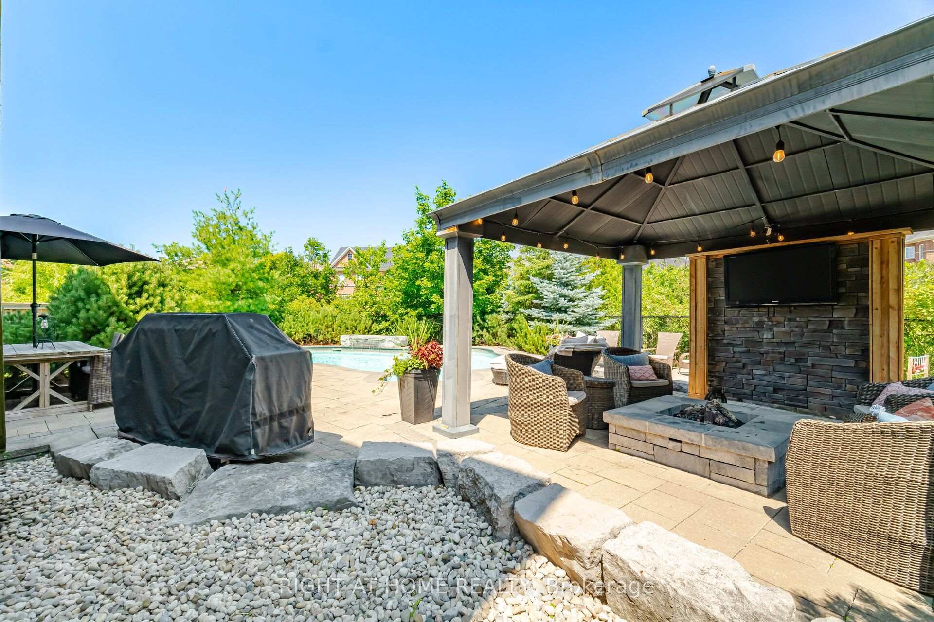Photo 42 of 420 Nairn Circle, Milton, Scott — HOMEH