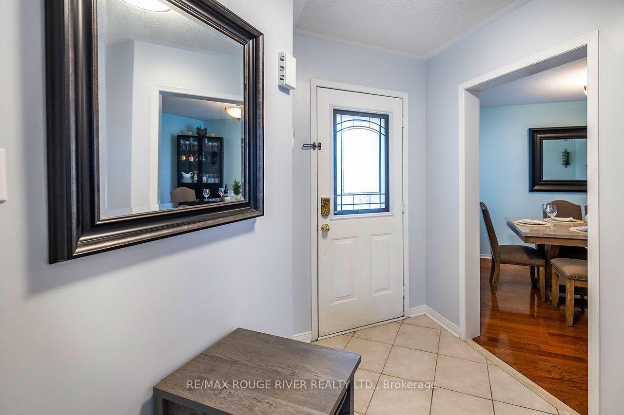Photo 5 of 22 Steinway Drive, Scugog, Port Perry — HOMEH