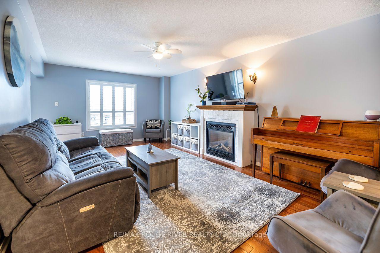 Photo 14 of 22 Steinway Drive, Scugog, Port Perry — HOMEH