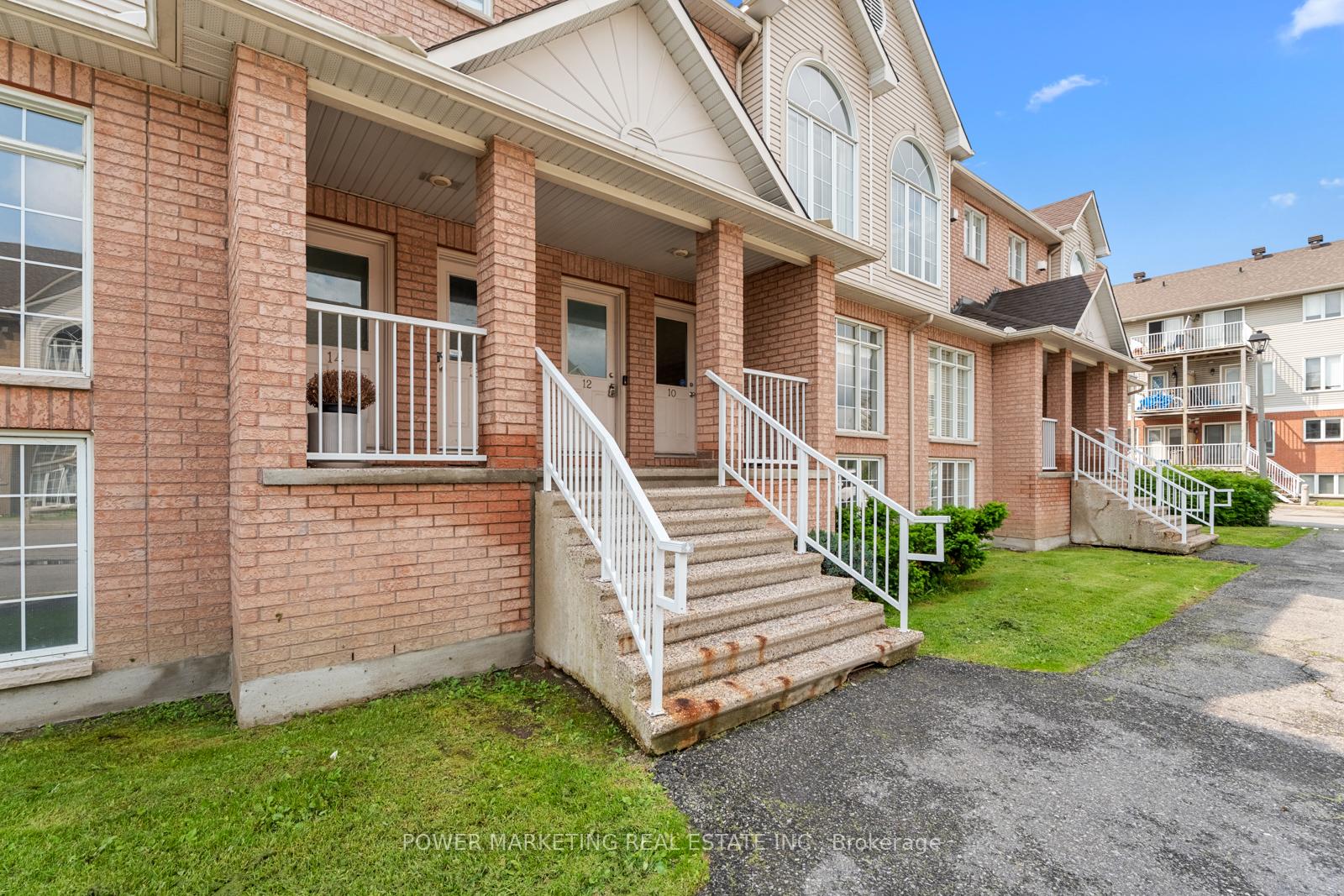 Photo 2 of Unit 10, 1701 Blohm Drive, Ottawa, Hunt Club Park — HOMEH