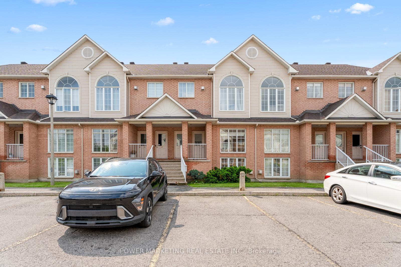 Photo 3 of Unit 10, 1701 Blohm Drive, Ottawa, Hunt Club Park — HOMEH