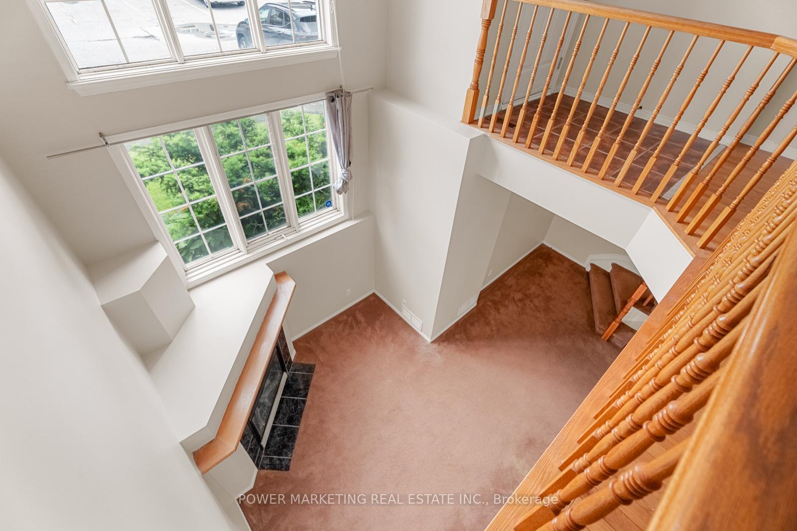 Photo 8 of Unit 10, 1701 Blohm Drive, Ottawa, Hunt Club Park — HOMEH