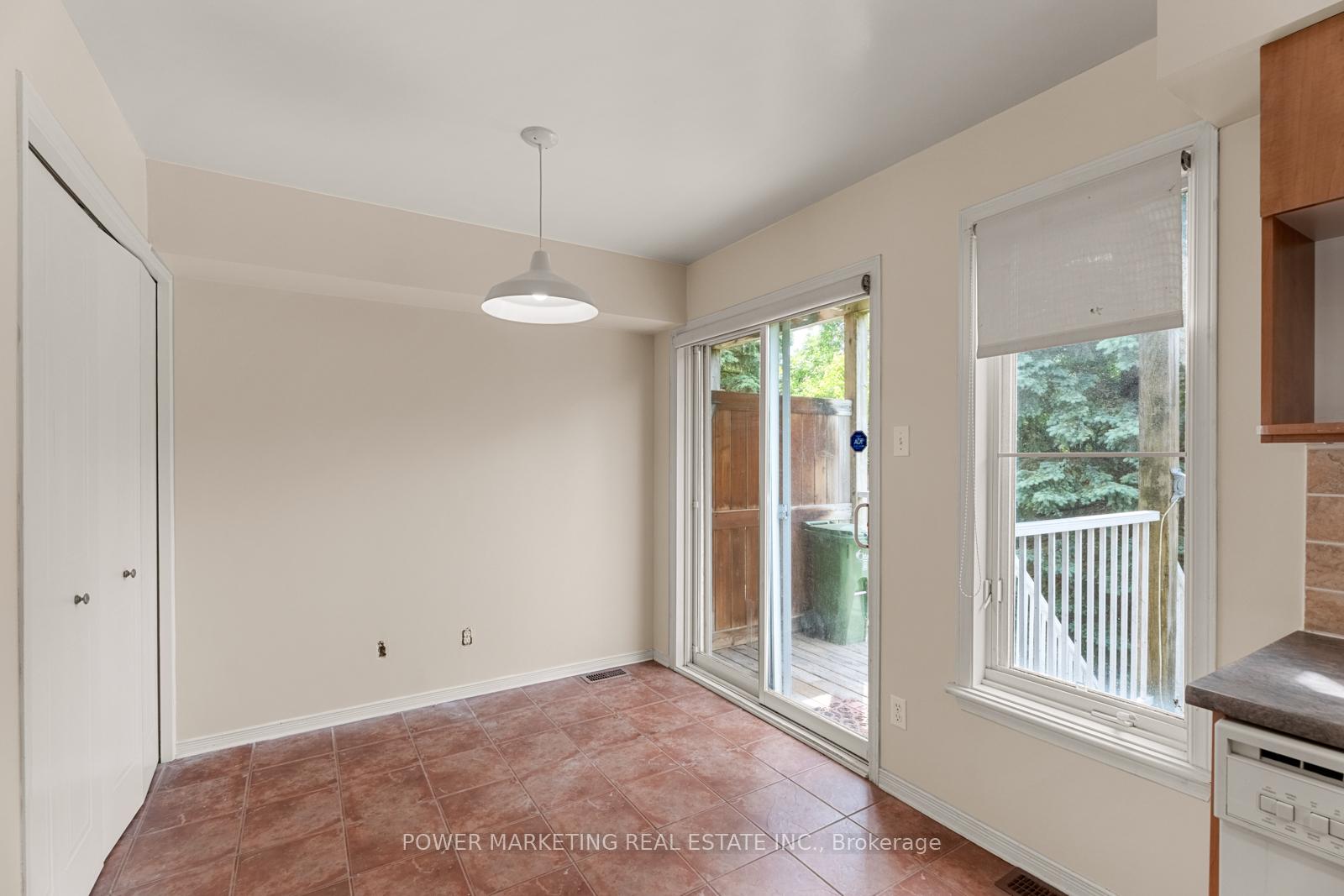 Photo 16 of Unit 10, 1701 Blohm Drive, Ottawa, Hunt Club Park — HOMEH